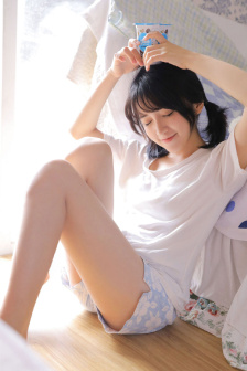 美女胸18以下禁止看禁网站